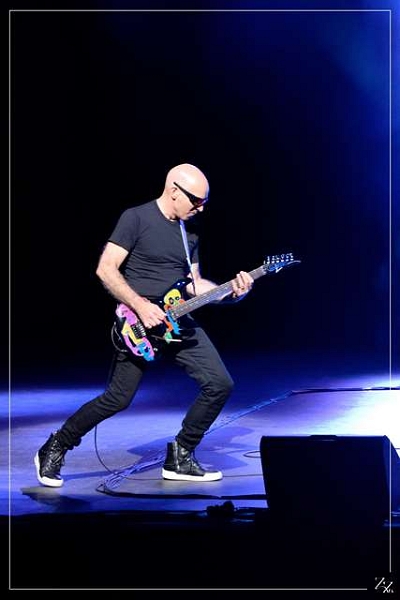 NIK_2663 Joe Satriani 17-09-2015 (Zz) (p).jpg